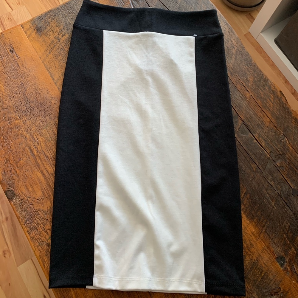 Pencil skirt